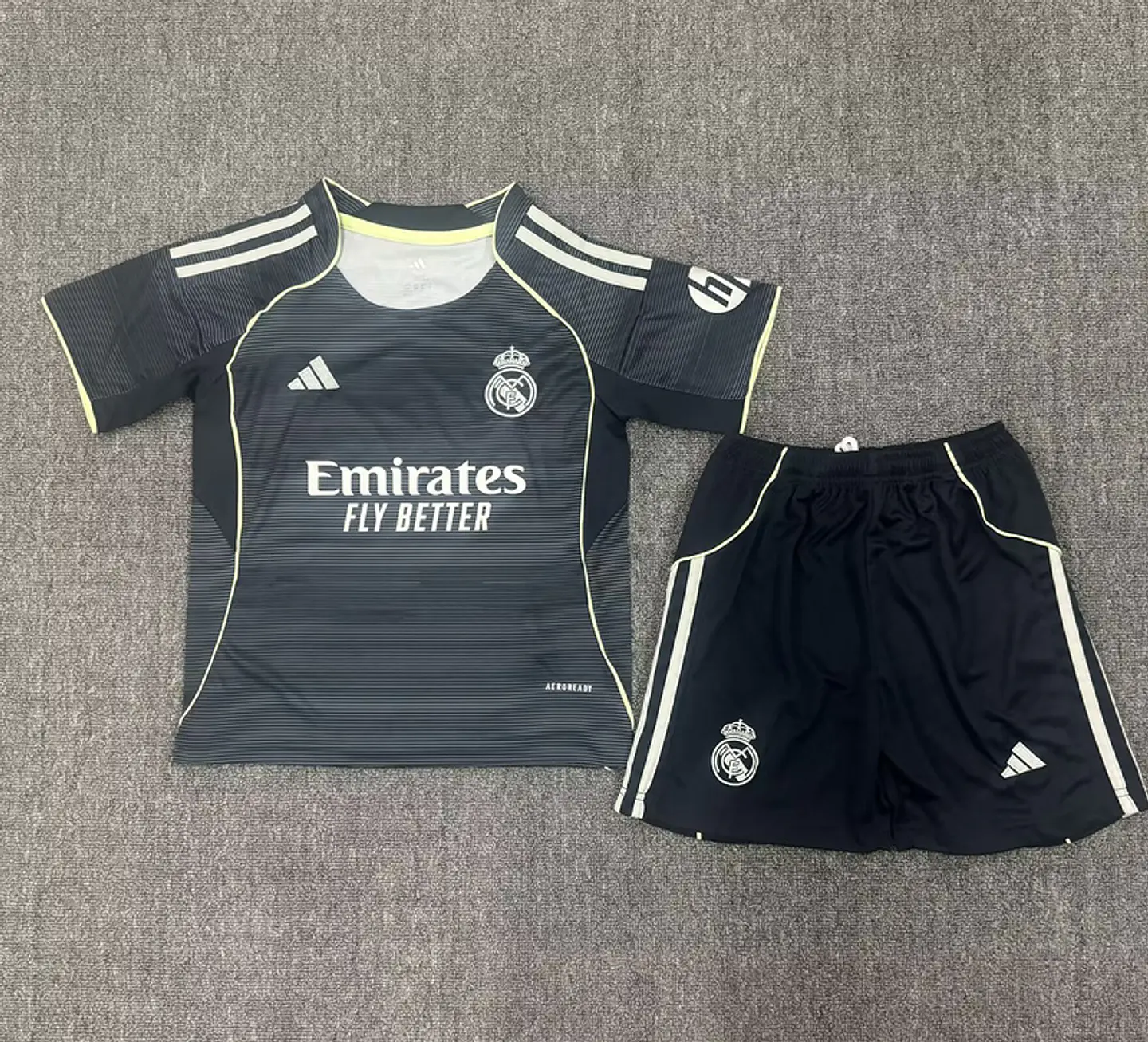 Kit Real Madrid II 25/26 1