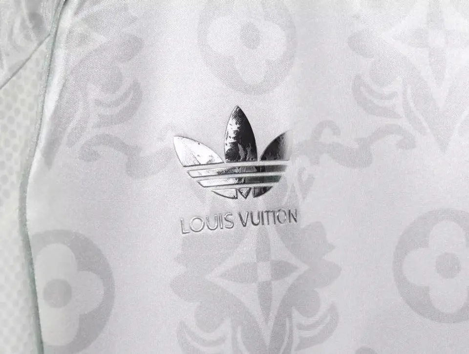 Camisola Real Madrid - Edição Especial - Louis Vuitton 3