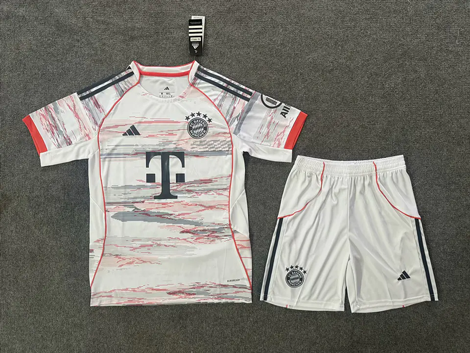 Kit Bayern II 25/26 1