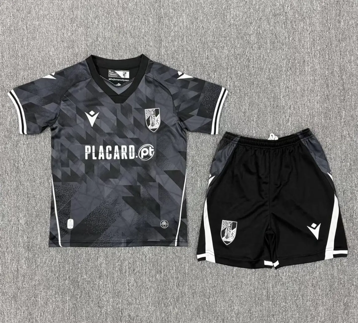 Kit Vitória de Guimarães II 25/26 1