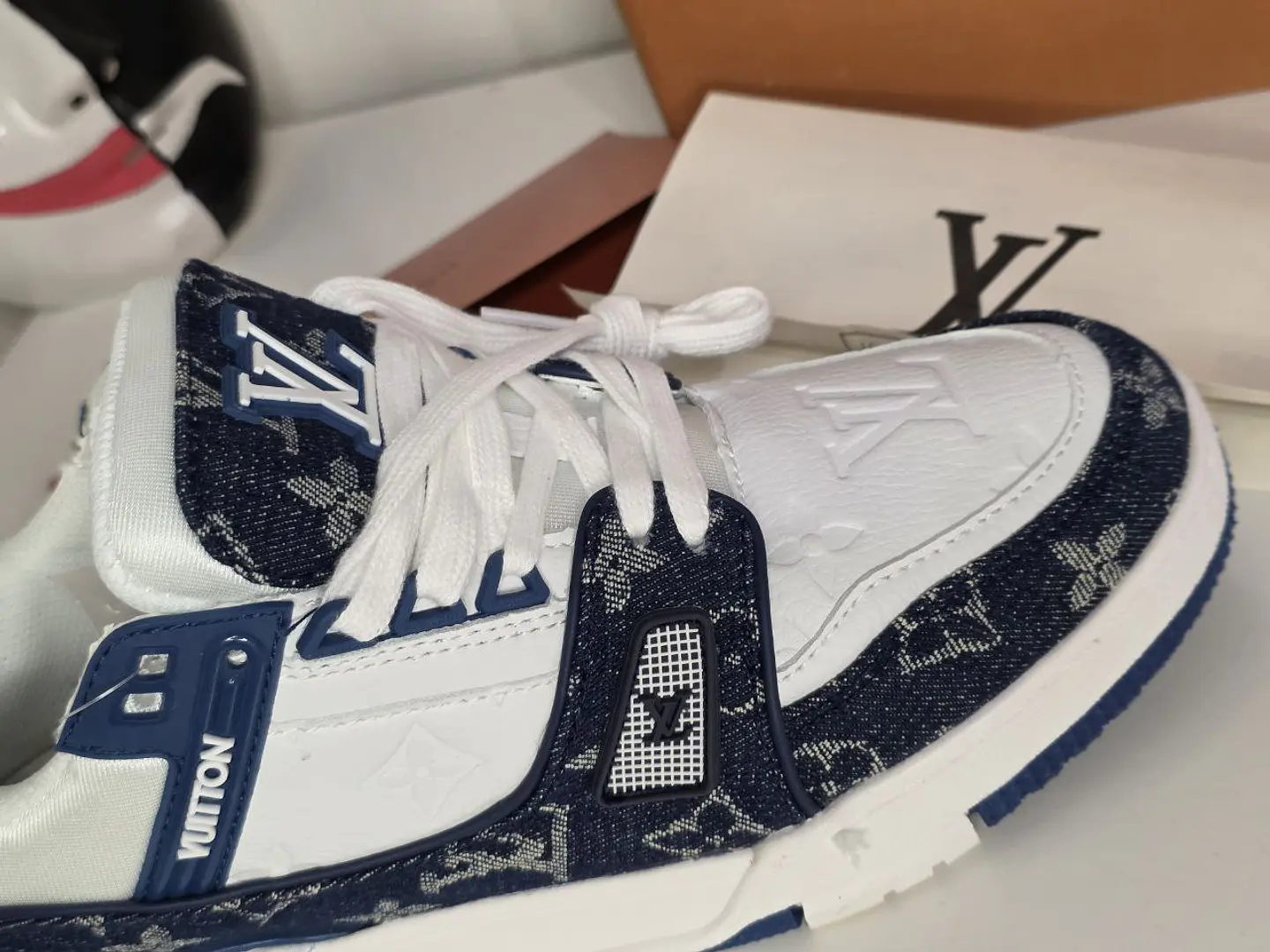 Sapatilhas Louis Vuitton 5