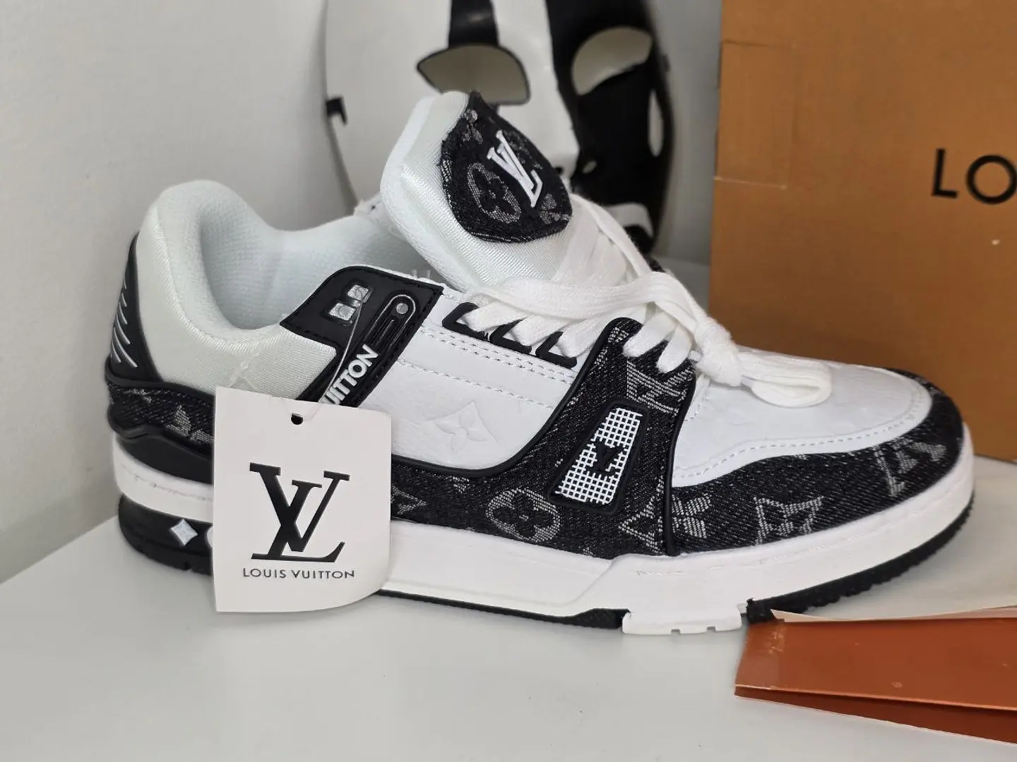 Sapatilhas Louis Vuitton 4