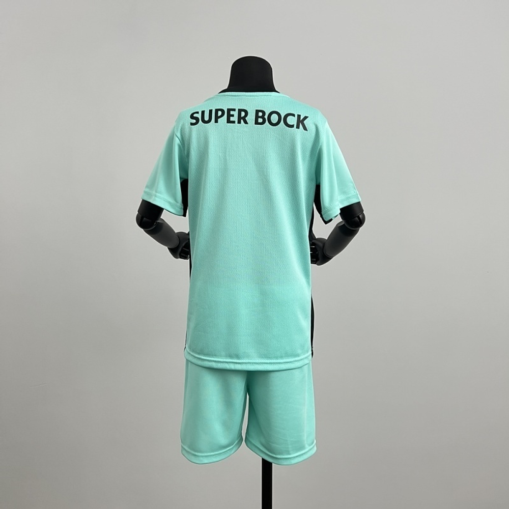 Kit Sporting CP III 25/26