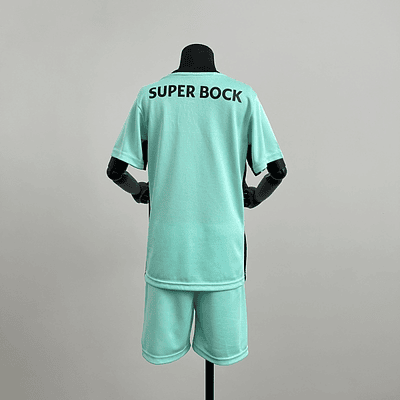 Kit Sporting CP III 25/26