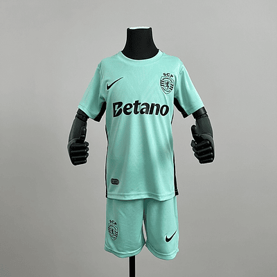 Kit Sporting CP III 25/26