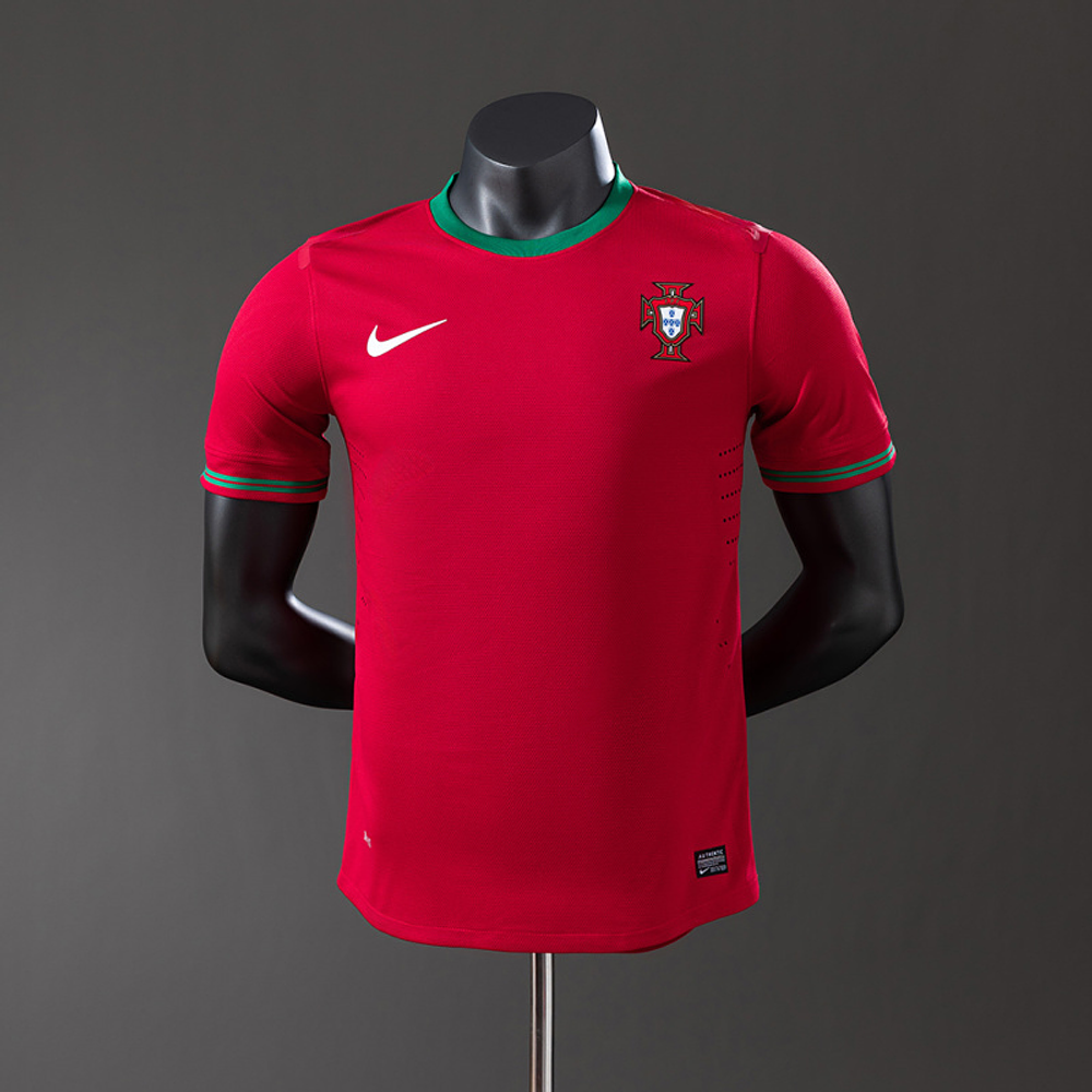 Camisola Portugal I - Euro 2012 - Retro - Versão Jogador