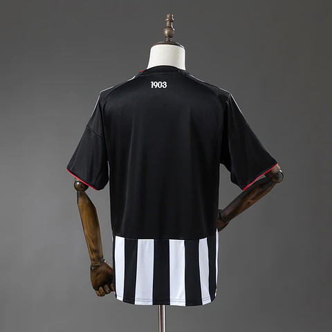 Camisola Besiktas I 25/26