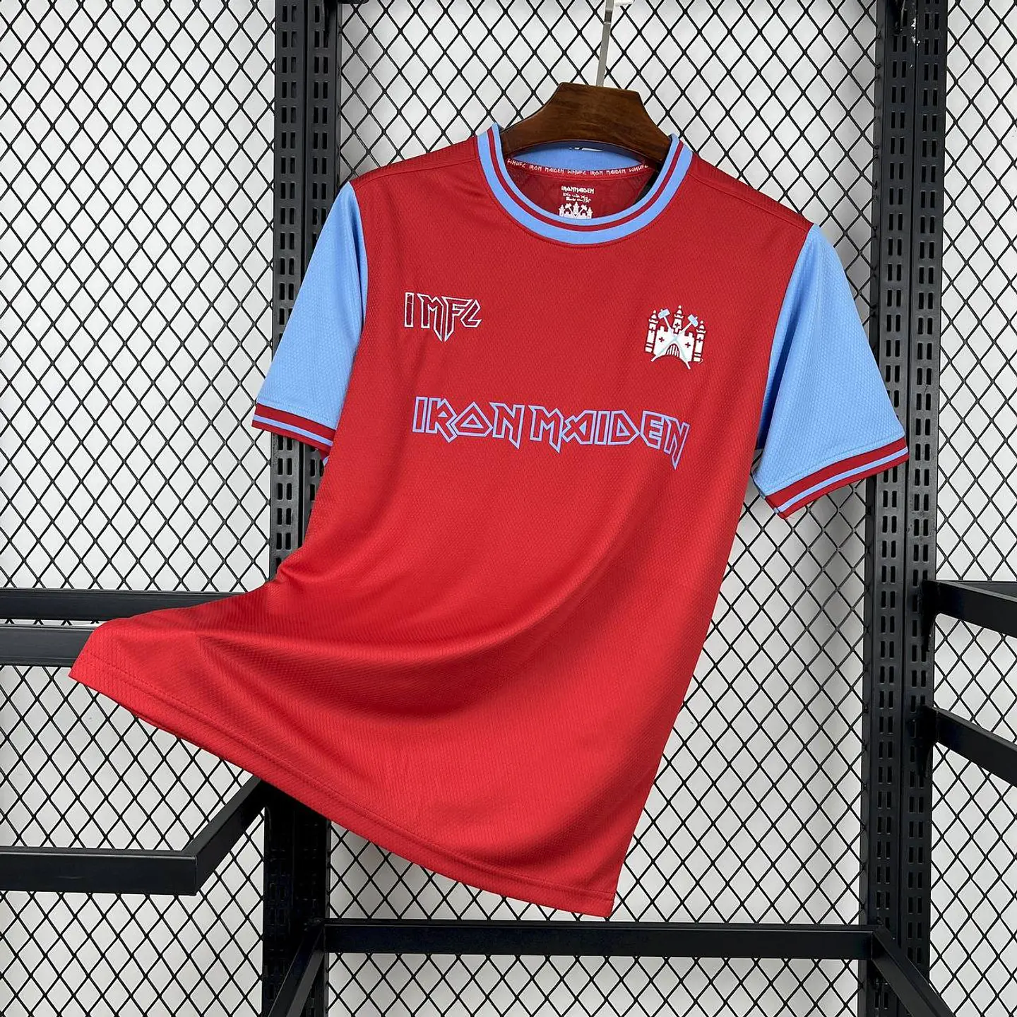 Camisola West Ham 25/26 - Edição Especial Iron Maiden 1