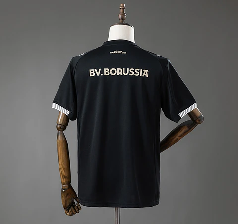 Camisola Borussia Dortmund 26/27 - Edição Especial - 100° Aniversário Estádio Rote Erde