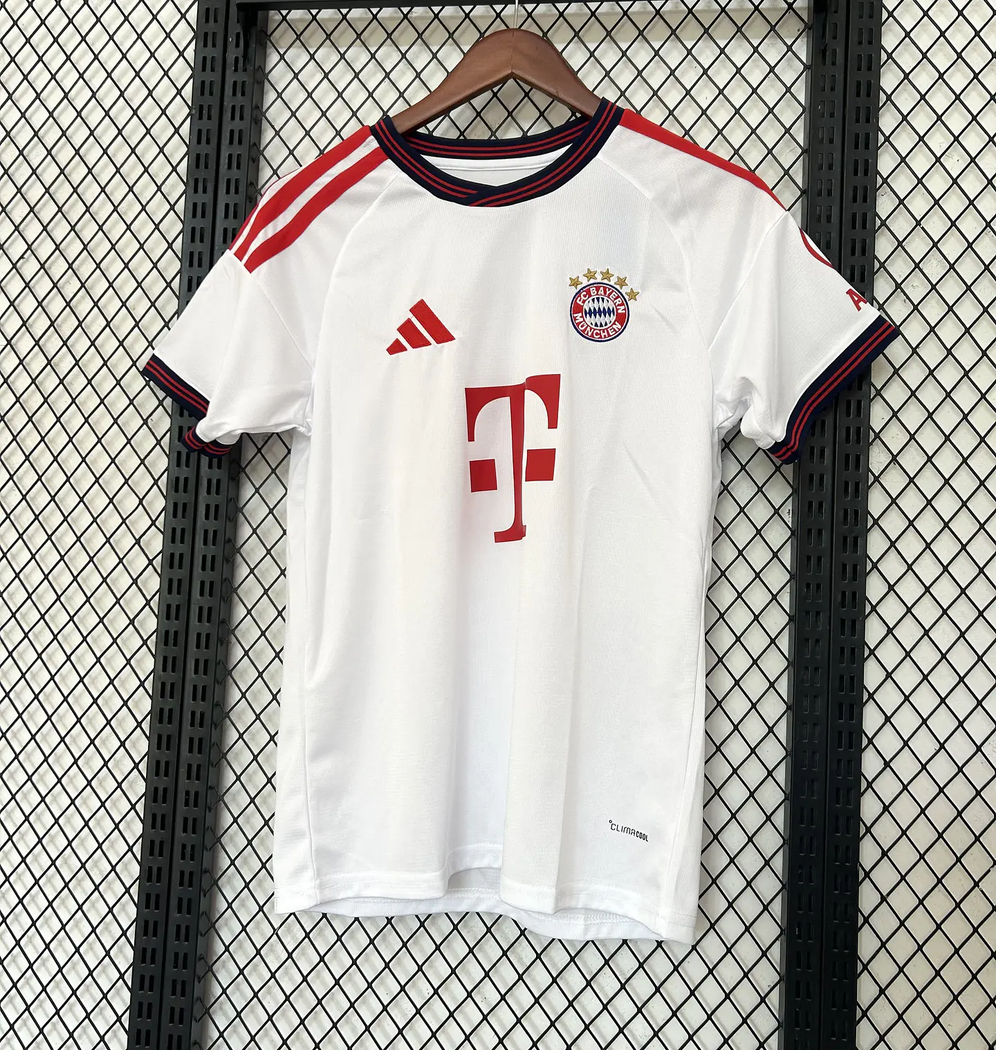 Camisola Bayern II 26/27 1