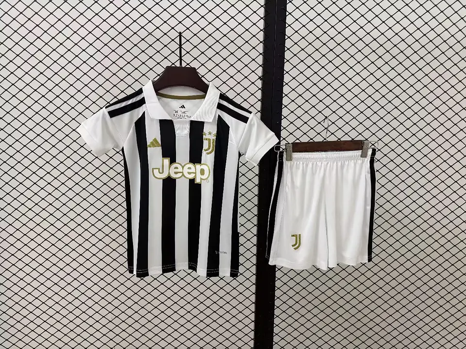 Kit Juventus I 26/27 1