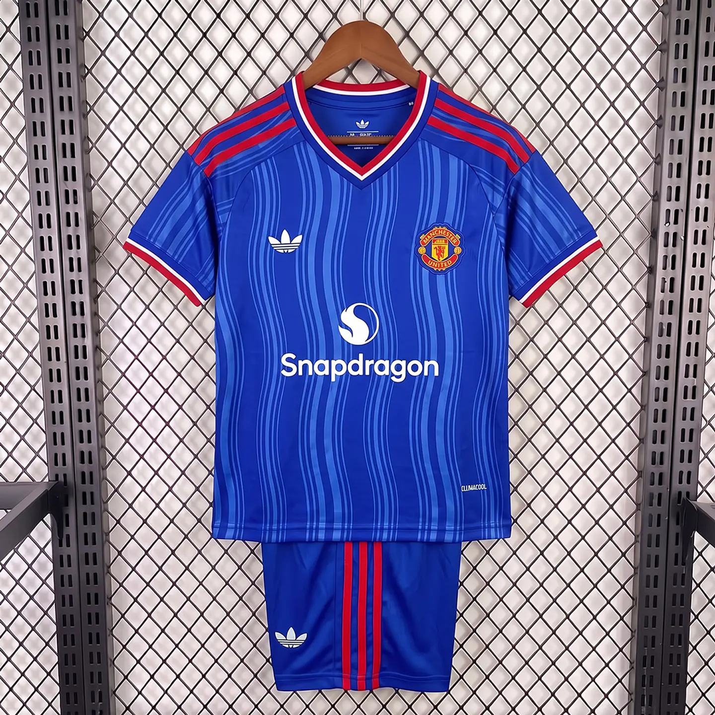 Kit Manchester United II 26/27 1