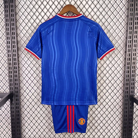 Kit Manchester United II 26/27