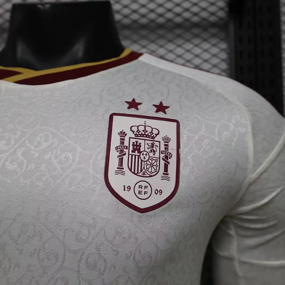 Camisola Espanha II - FIFA WC 2026 - Versão Jogador - Edição 2 Estrelas - Manga Longa 2