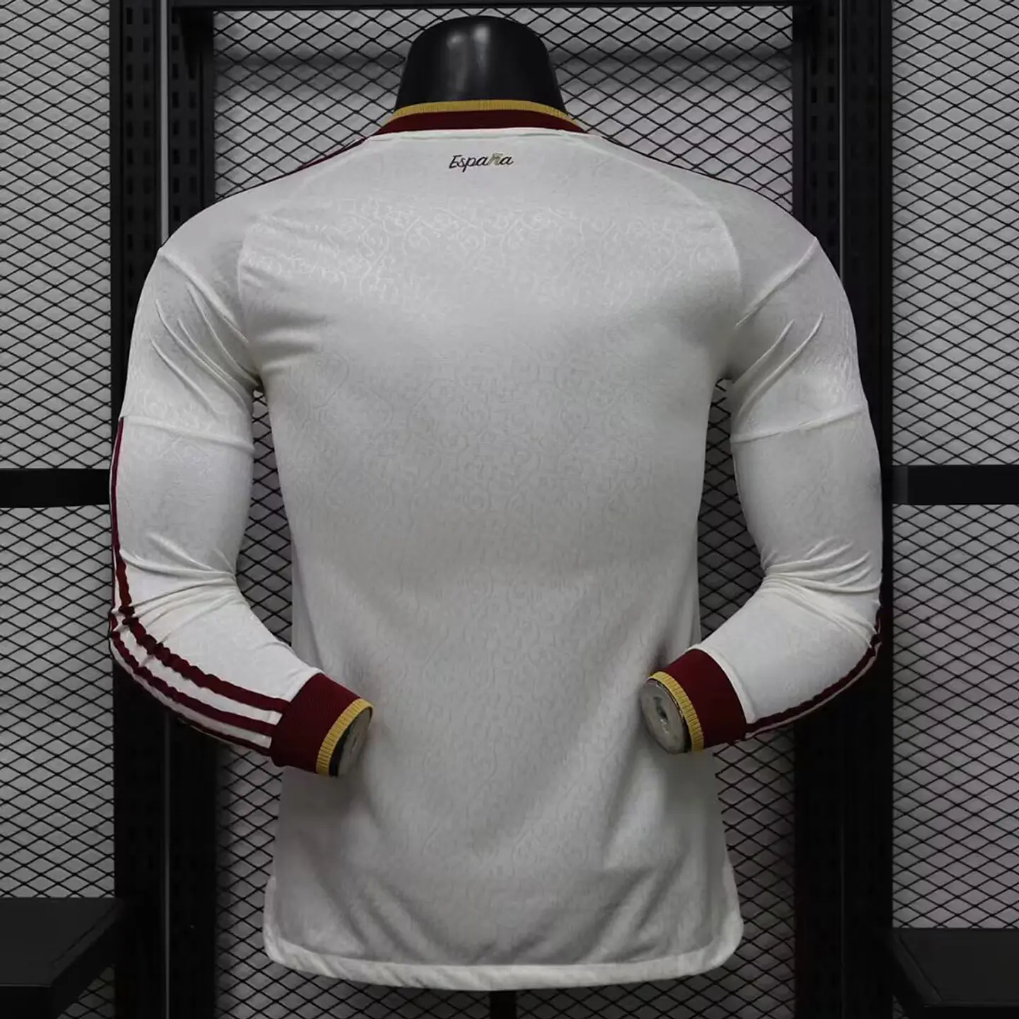 Camisola Espanha II - FIFA WC 2026 - Versão Jogador - Edição 2 Estrelas - Manga Longa 3