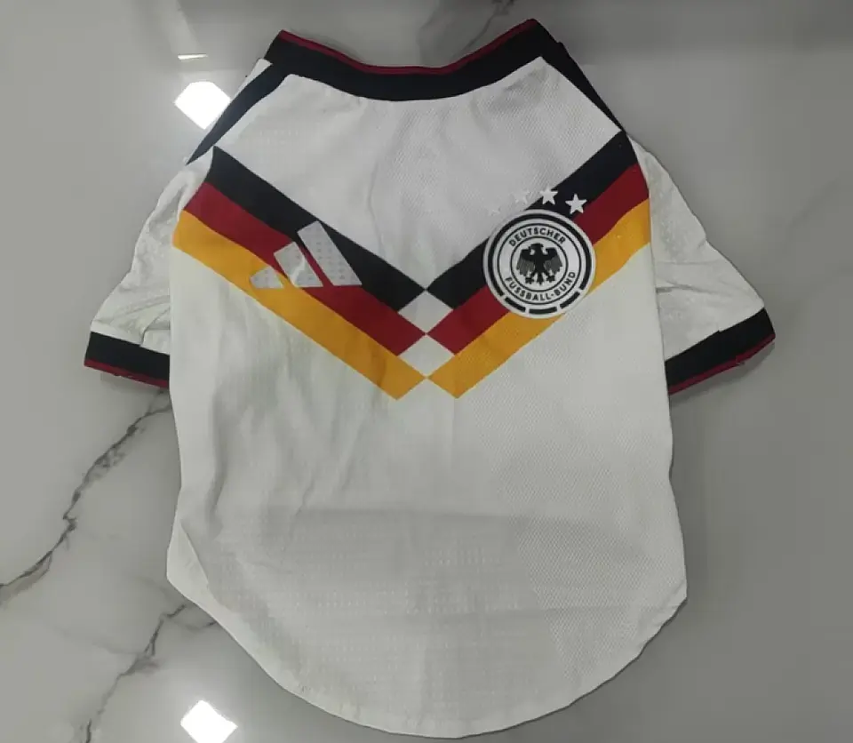 Camisola Pet Alemanha I - FIFA WC 2026 1