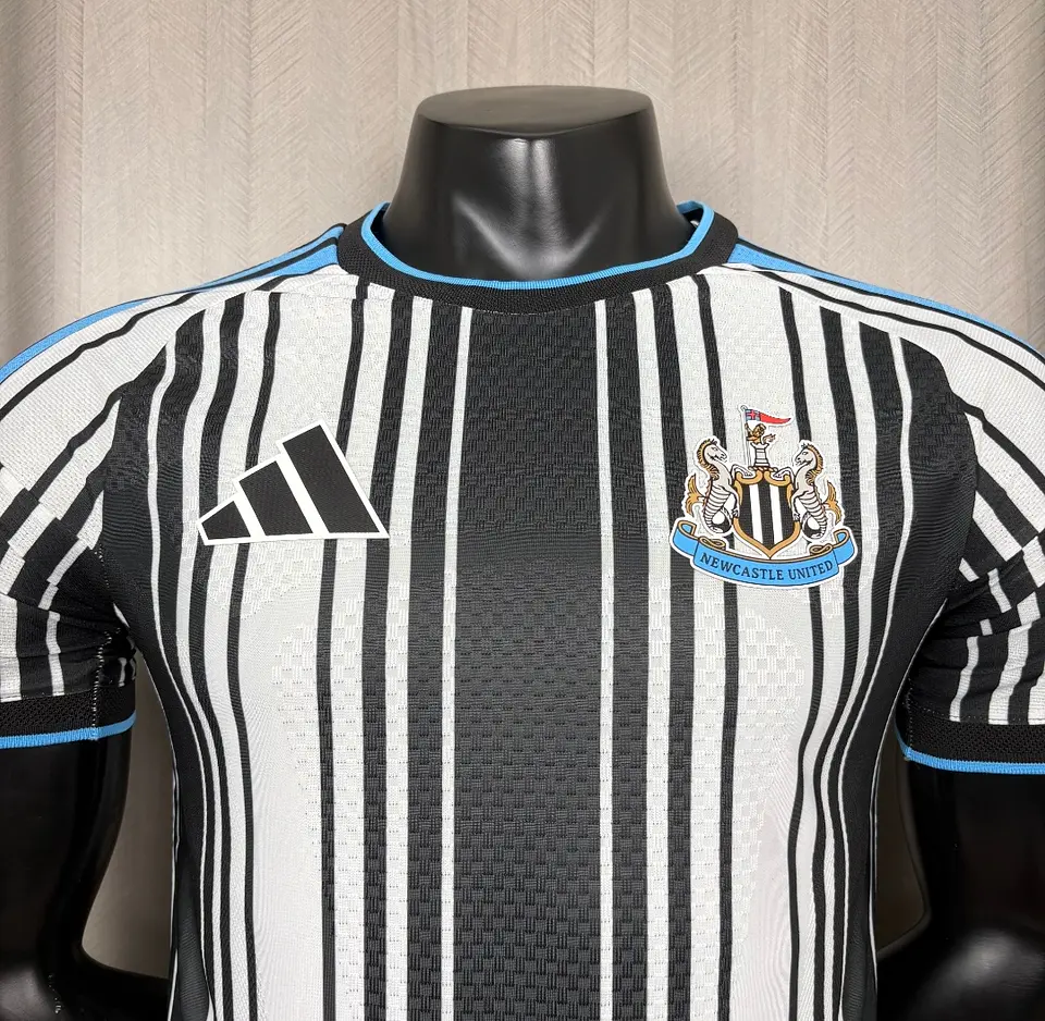 Camisola New Castle I 26/27 - Versão Jogador 2