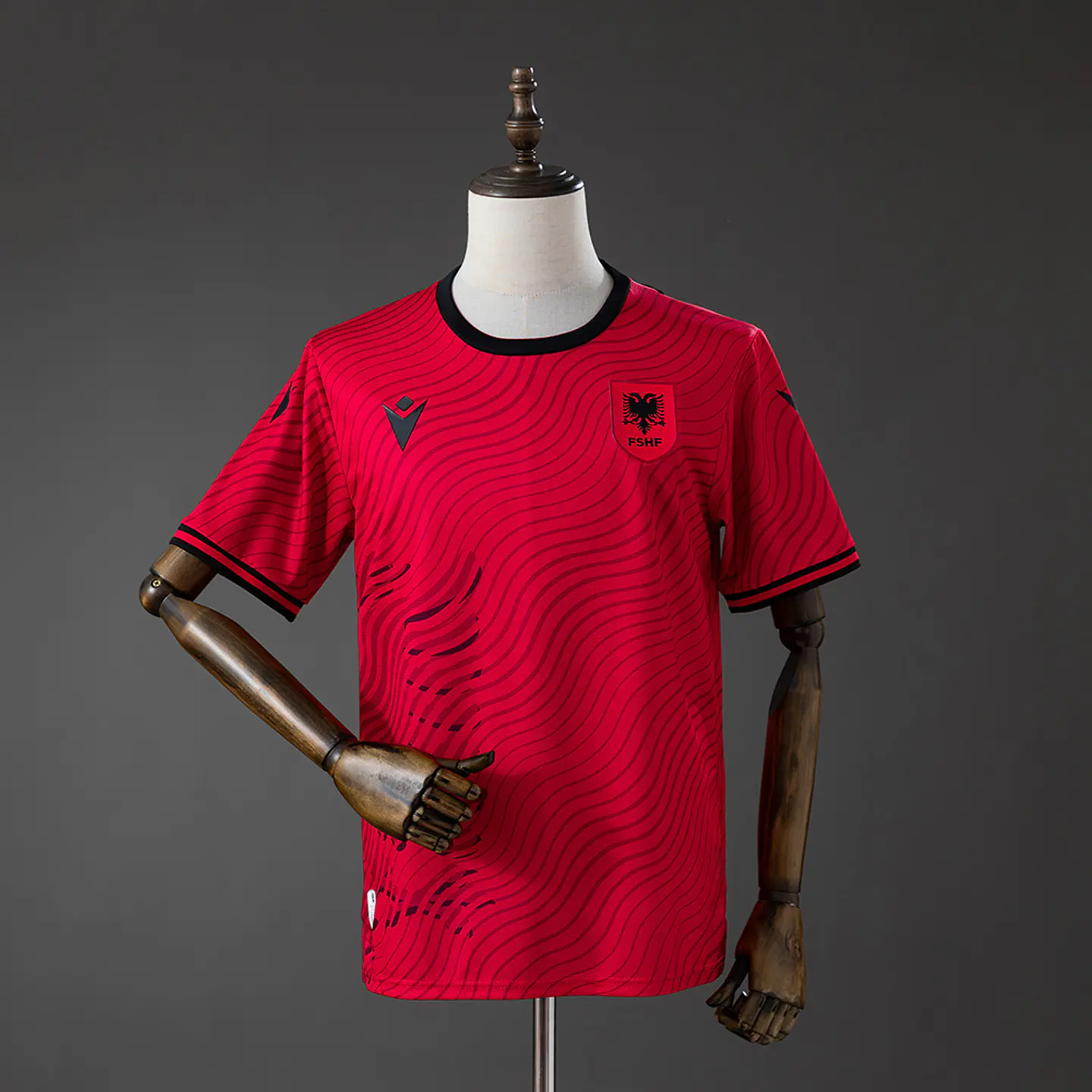 Camisola Albânia I 26/27 1