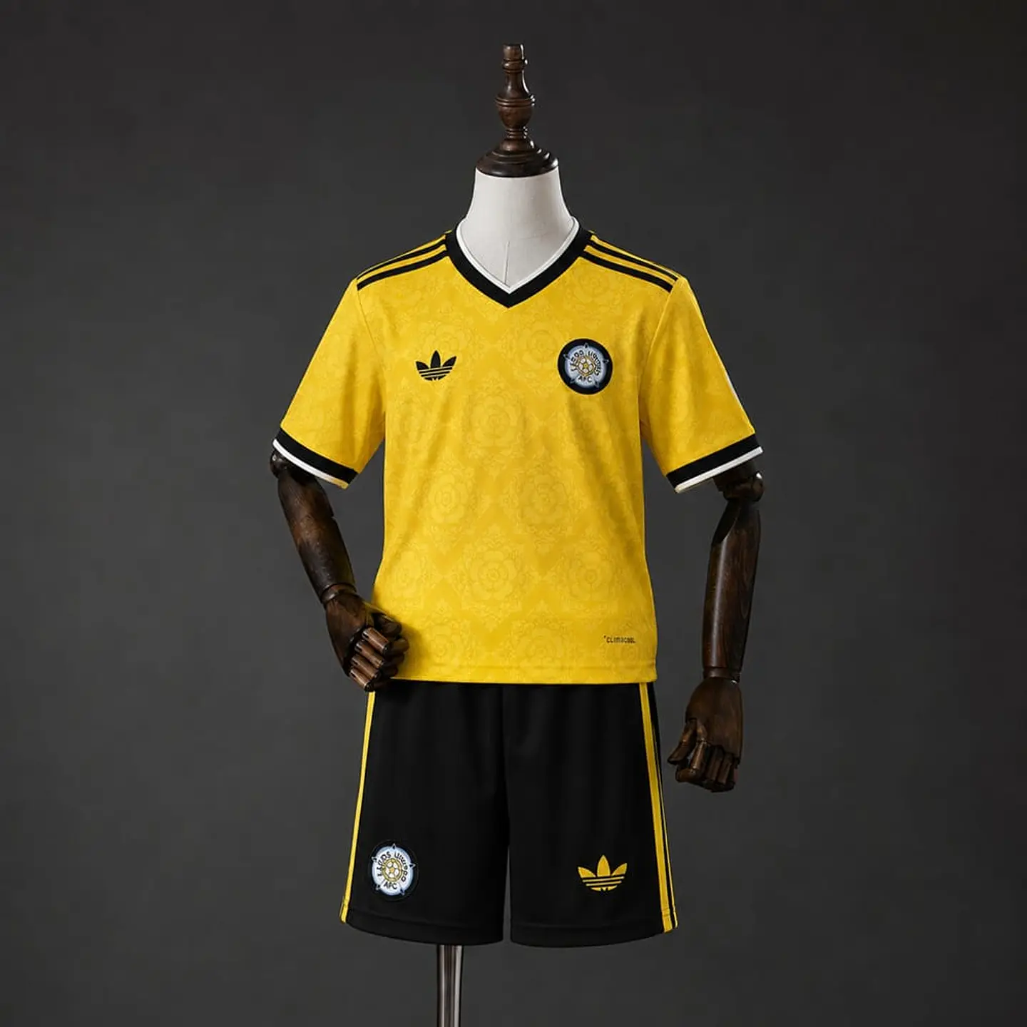 Kit Leeds II 26/27 1