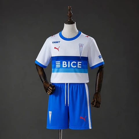 Kit Universidad Católica I 26/27