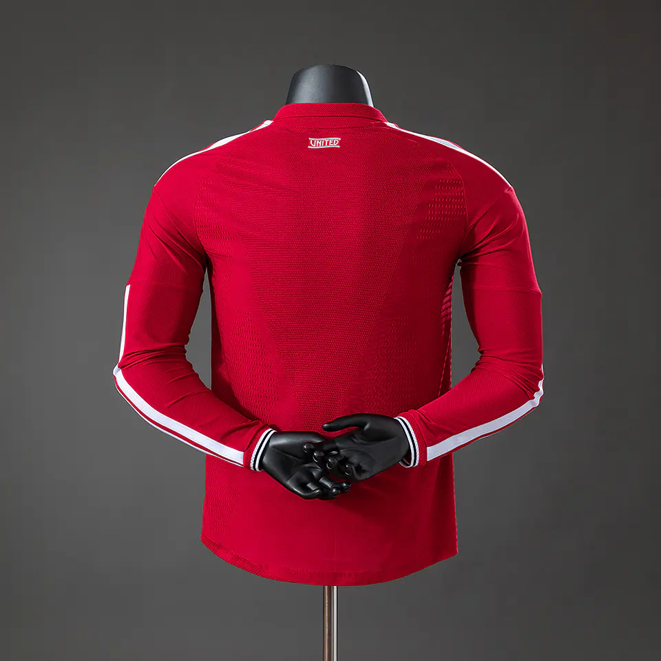 Camisola Manchester United I 26/27 - Versão Jogador - Manga Longa 2