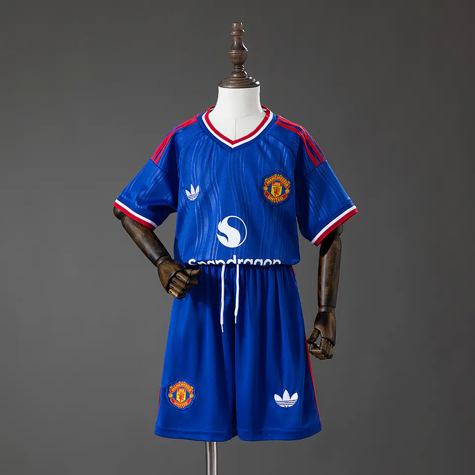 Kit Manchester United II 26/27 1