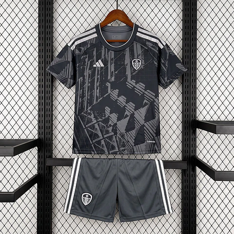 Kit Leeds III 26/27