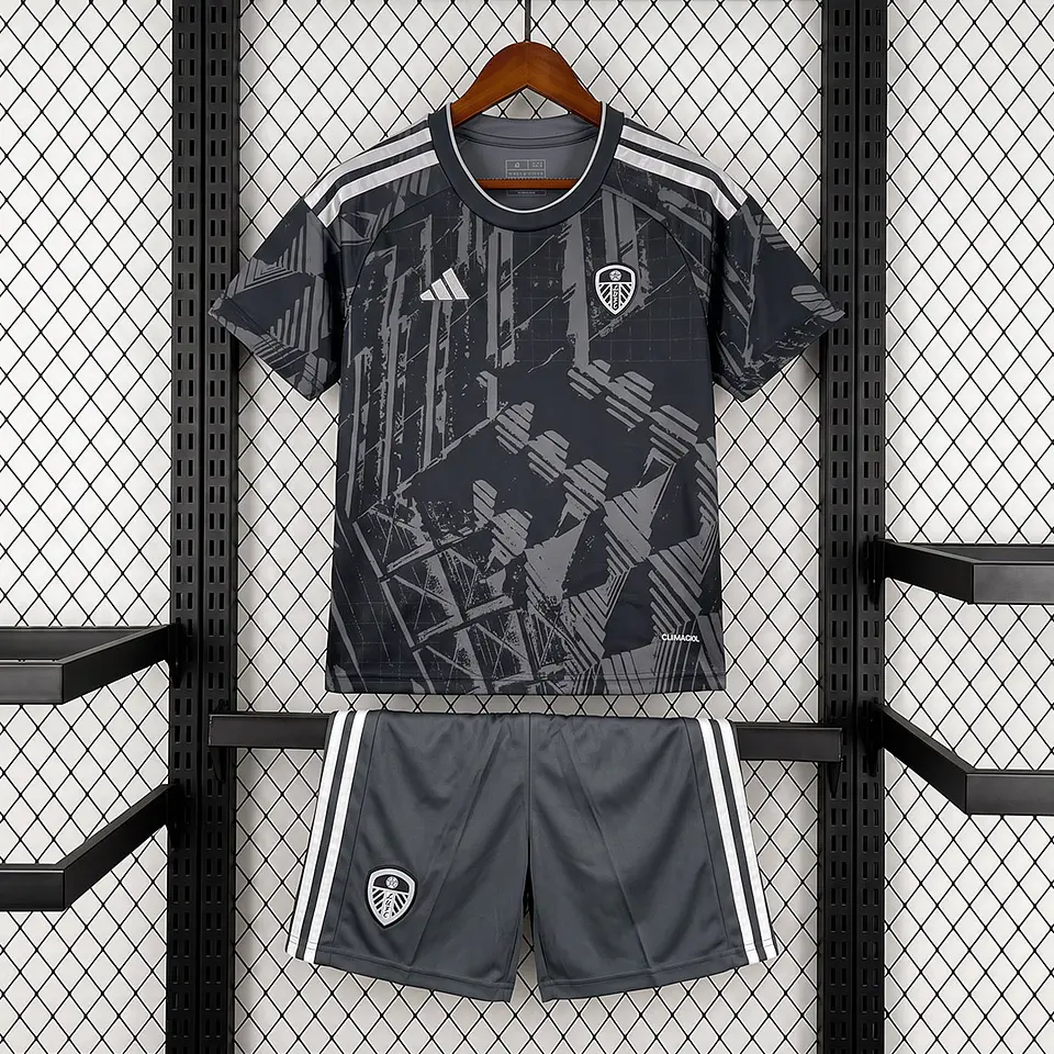 Kit Leeds III 26/27 1