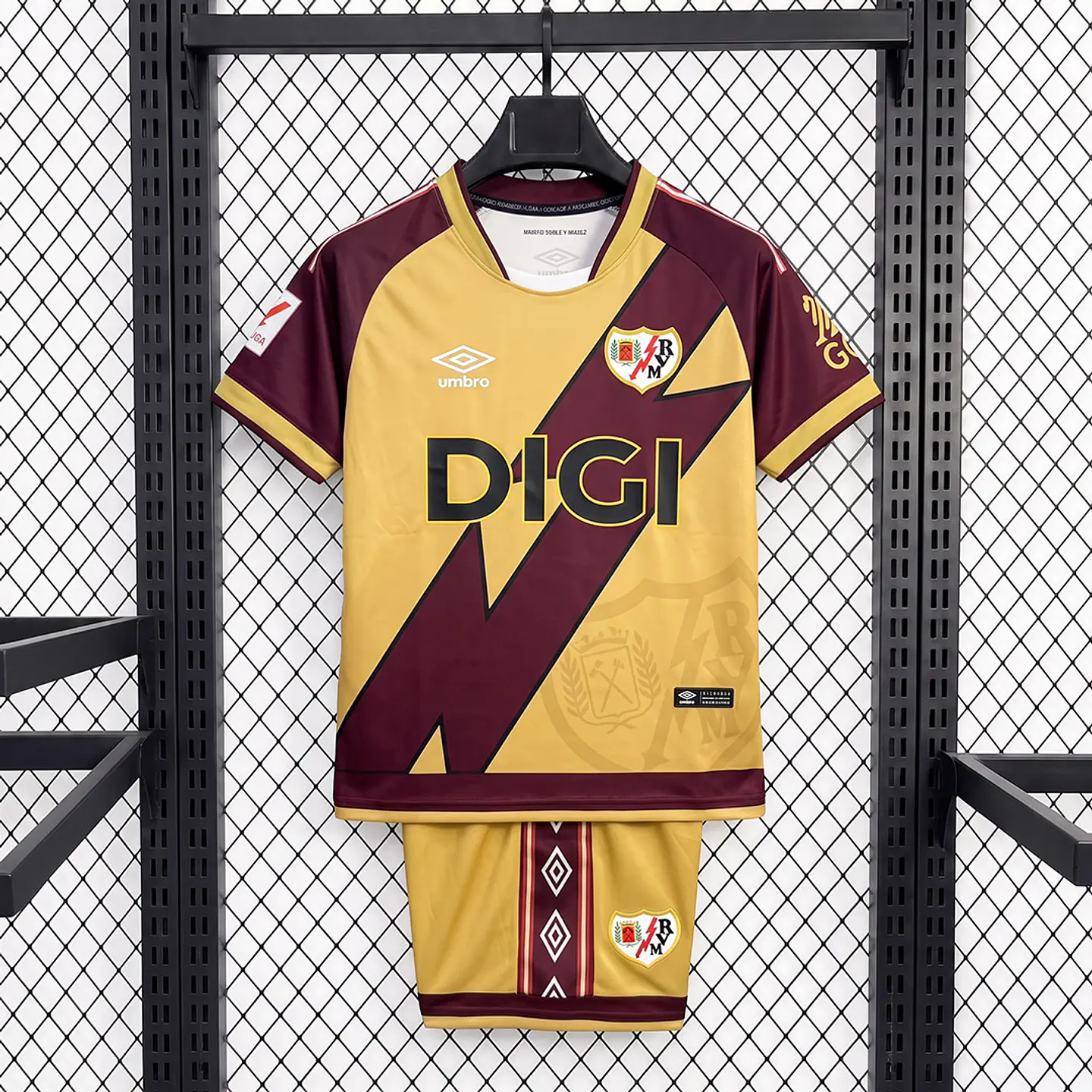Kit Rayo Vallecano III 26/27 1