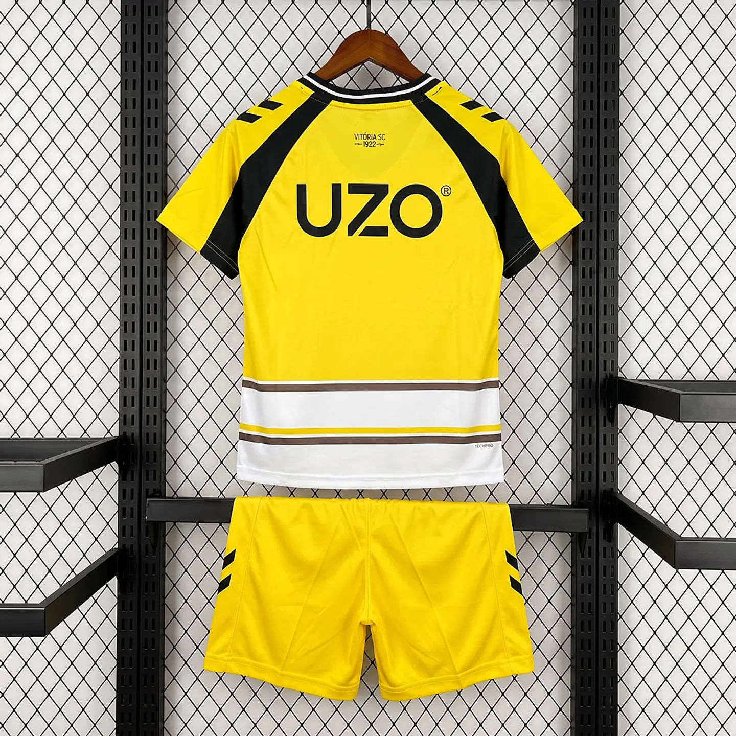 Kit Vitória de Guimarães III 26/27 2