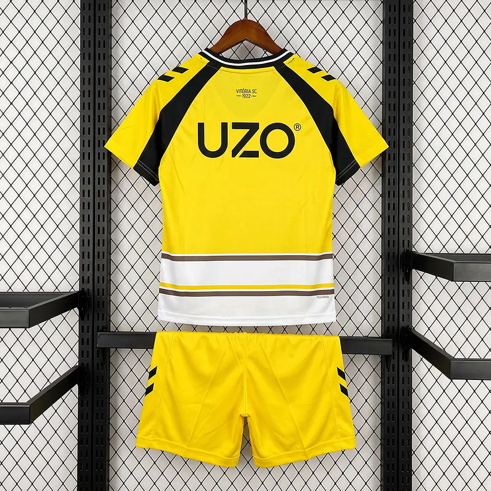 Kit Vitória de Guimarães III 26/27 2