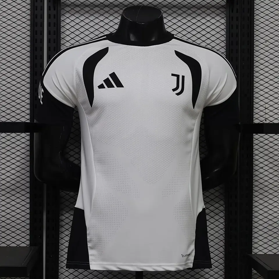 Camisola Juventus 26/27 - Treino - Versão Jogador 1
