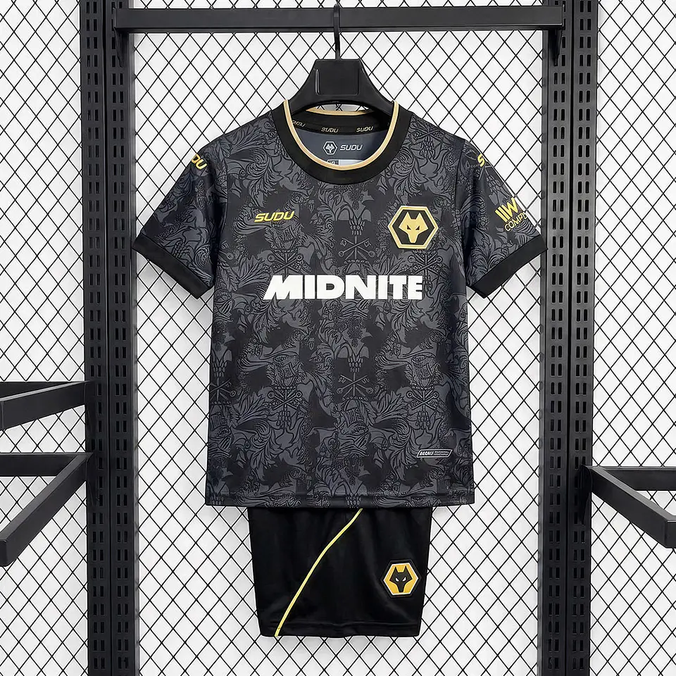 Kit Wolverhampton III 26/27 1