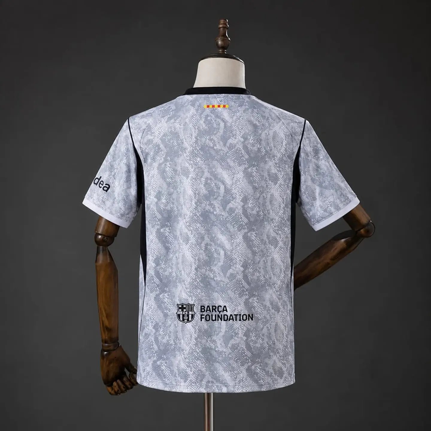 Camisola Barcelona GR 26/27 2