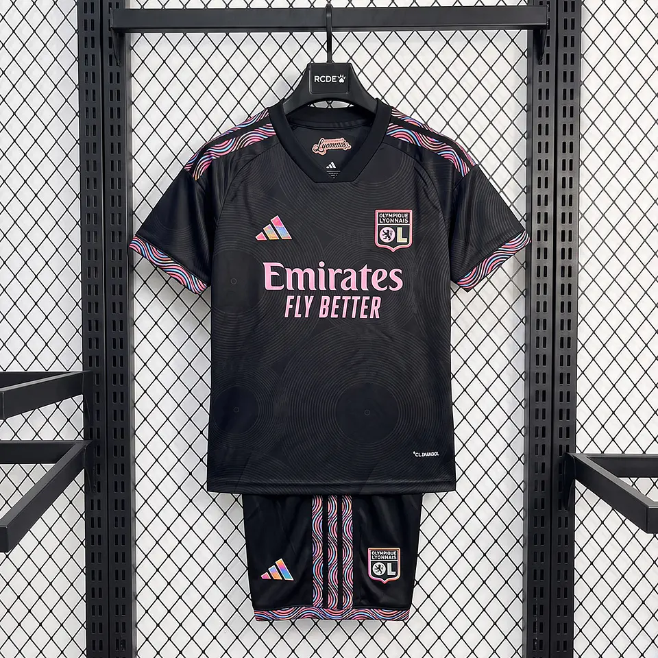 Kit Lyon III 26/27 1