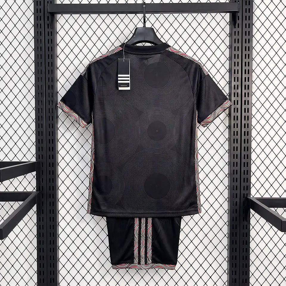Kit Lyon III 26/27 2