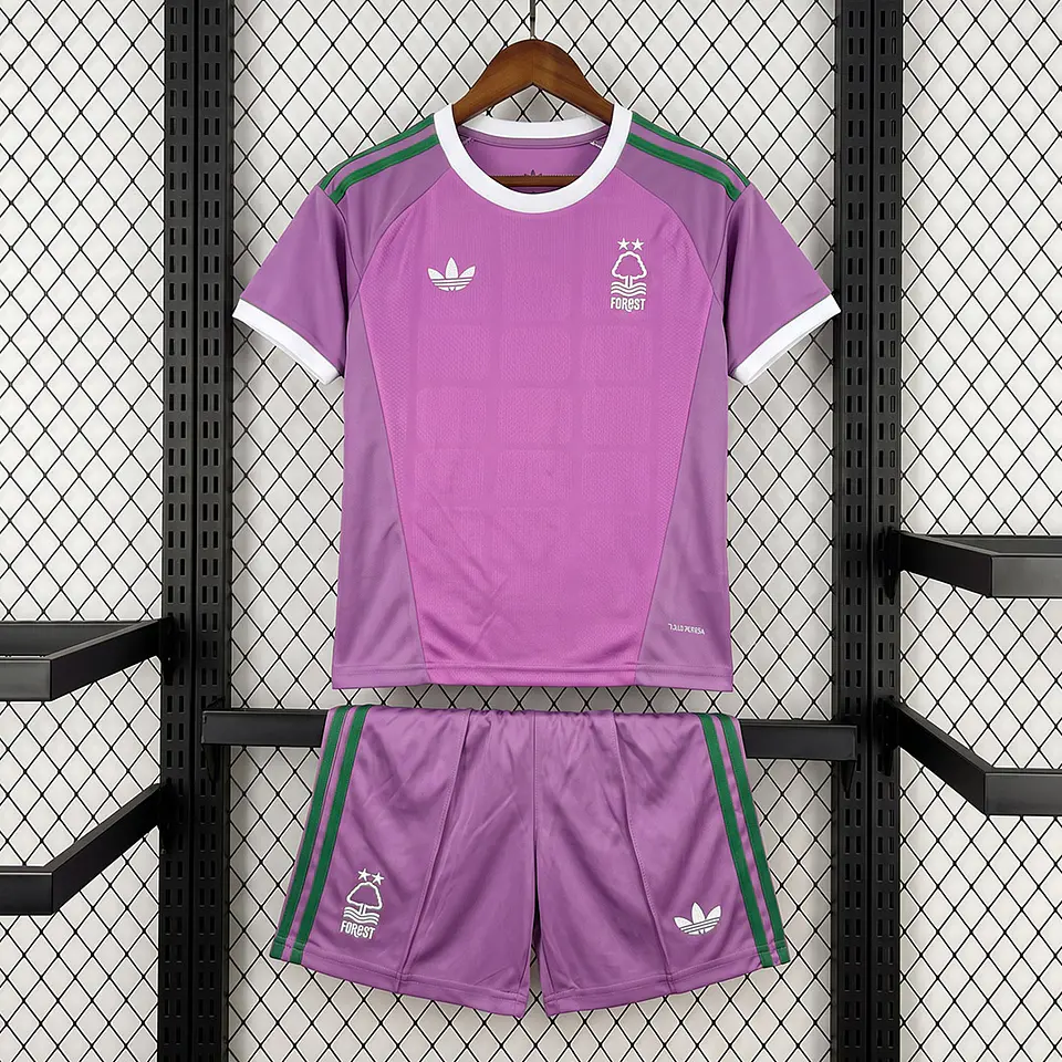 Kit Nottingham Forest GR 26/27 1