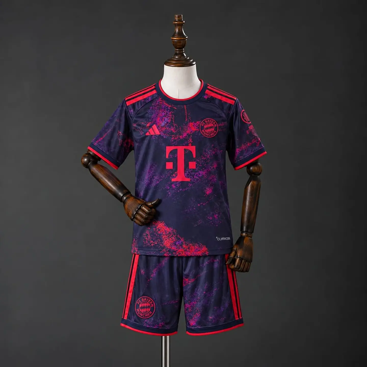 Kit Bayern III 26/27 1