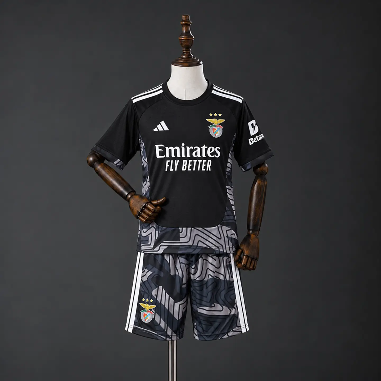 Kit SL Benfica GR 26/27 1