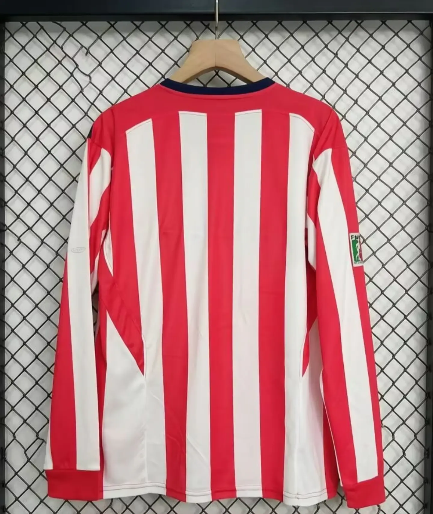 Camisola Chivas I 04/05 - Retro - Manga Longa 2