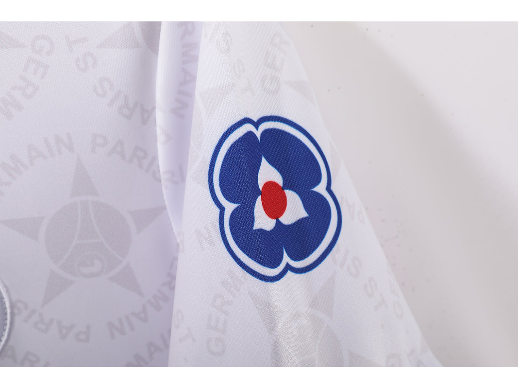 PSG 1995/96 (Away Kit) 4