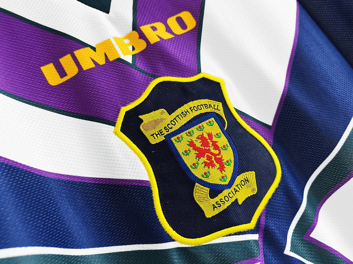 Escocia 1994/96 (Away Kit) 7