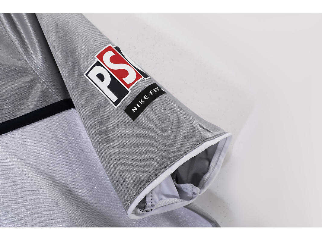 PSG 2000/01 (Away Kit) 9