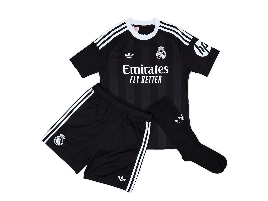 Madrid 2025/26 (Third Kit Black - Kids) 1