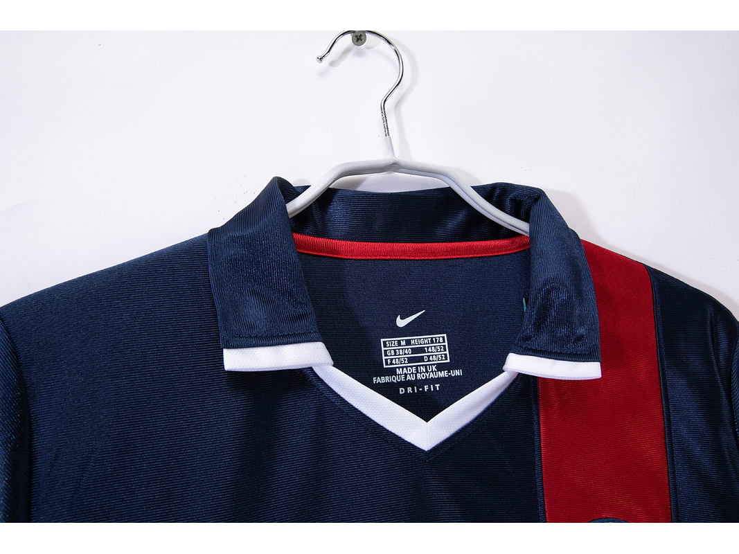 PSG 2001/02 (Home Kit) 3