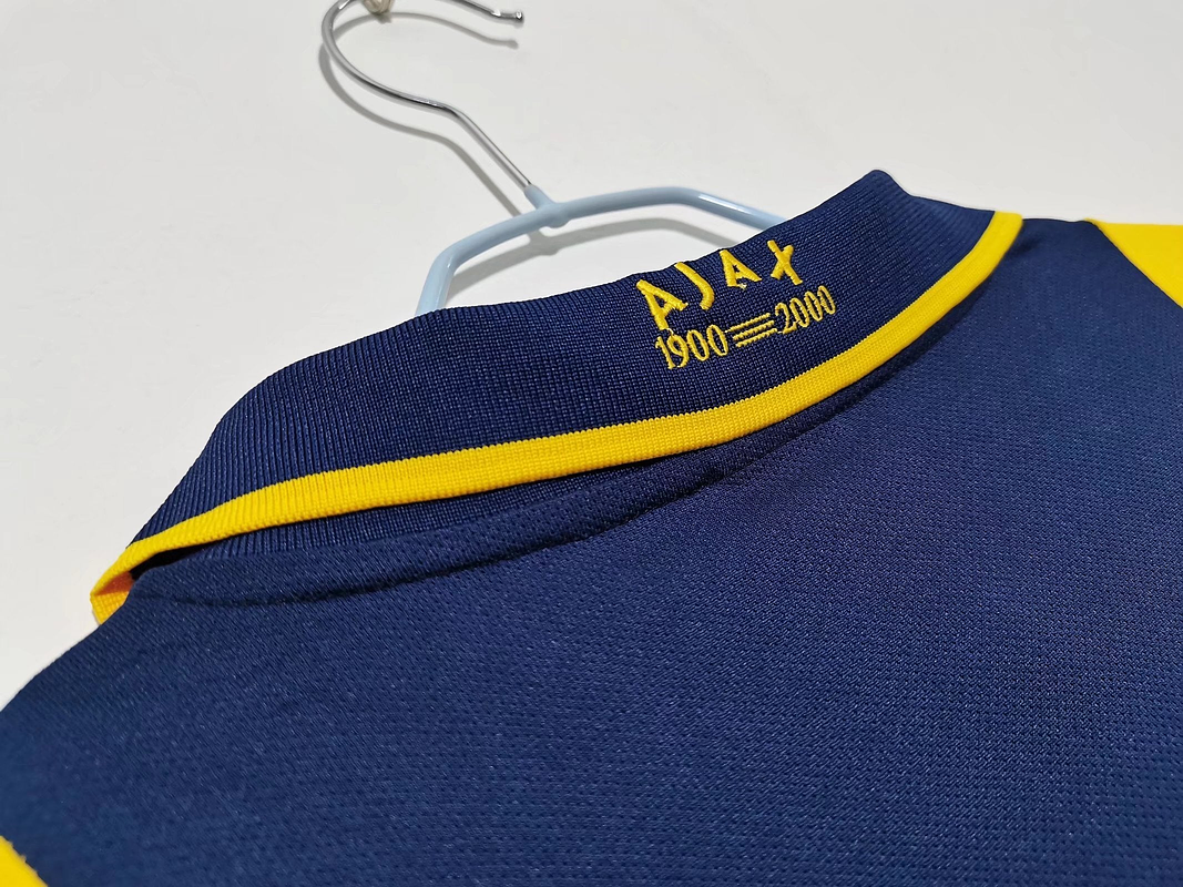 Ajax 2000/01 (Away Kit) 13