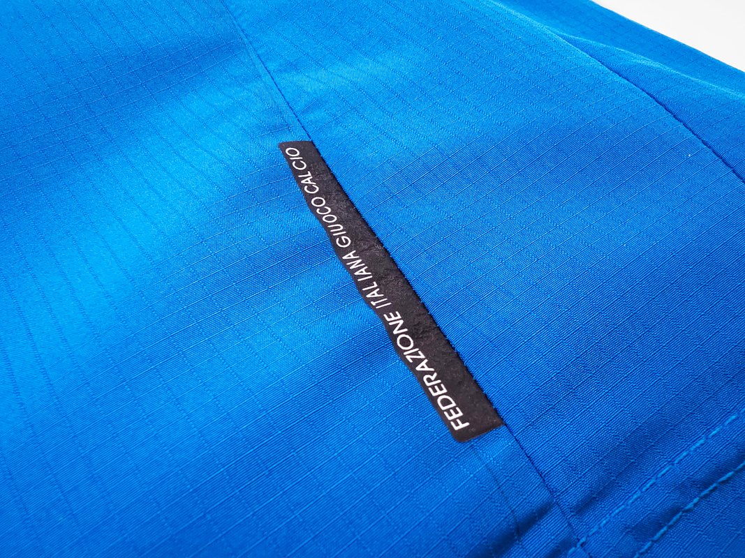 Italia 2006 (Home Kit) 10