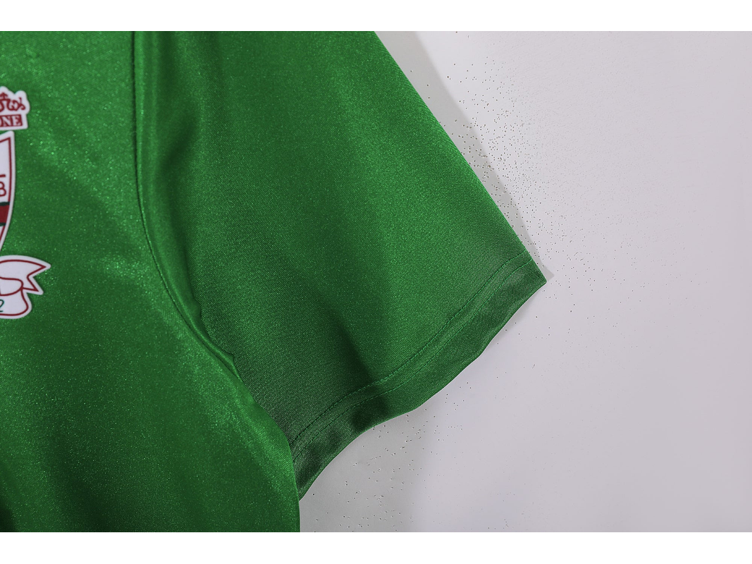 Liverpool 1992/93 (Away Kit) 7