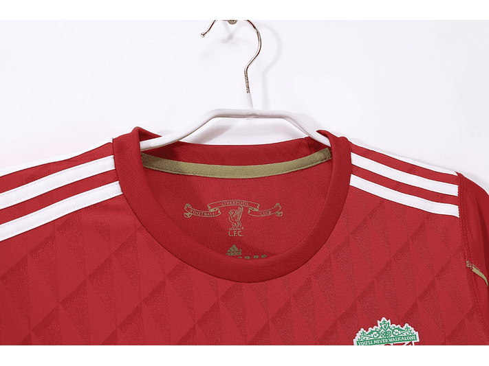 Liverpool 2010/11 (Home Kit) 4