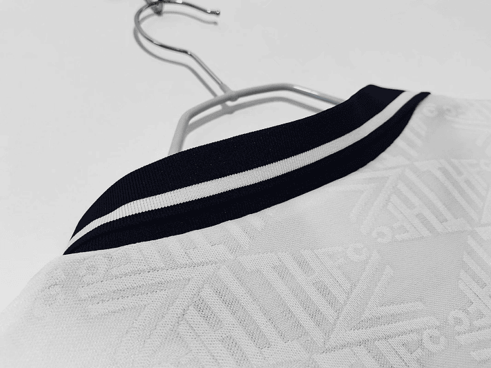 Tottenham Hotspur 1991/93 (Home Kit) 7